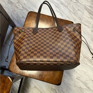 Authentic Louis Vuitton Neverfull MM